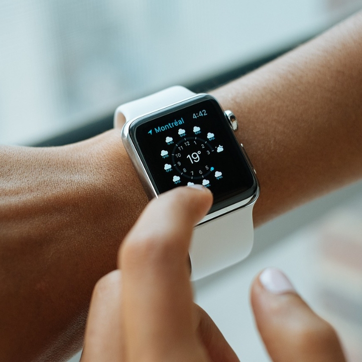smart watch 821557 1280